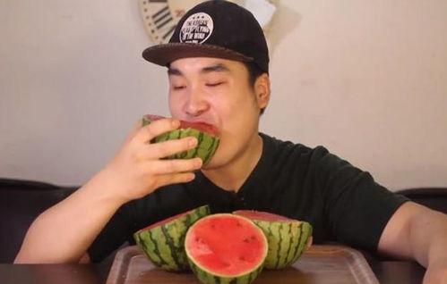 吃瓜最近网红是谁,揭秘近期吃瓜界新宠 第1张 吃瓜最近网红是谁,揭秘近期吃瓜界新宠 第1张